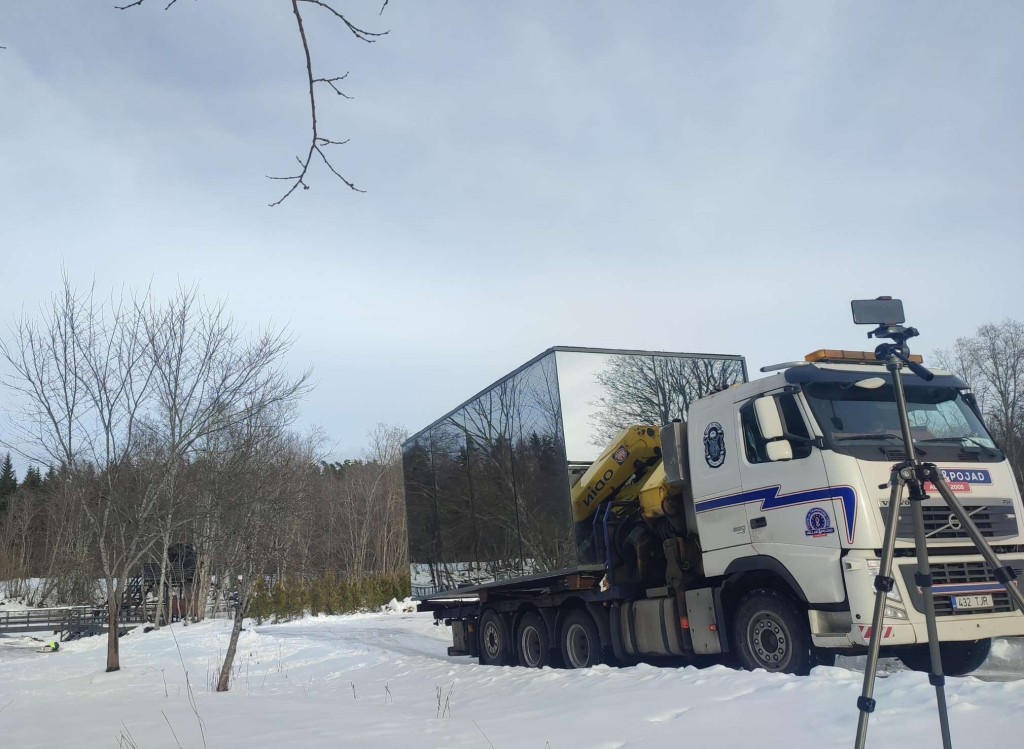 Ehituskeeluvööndisse rajatud peegelmaja teisaldamine