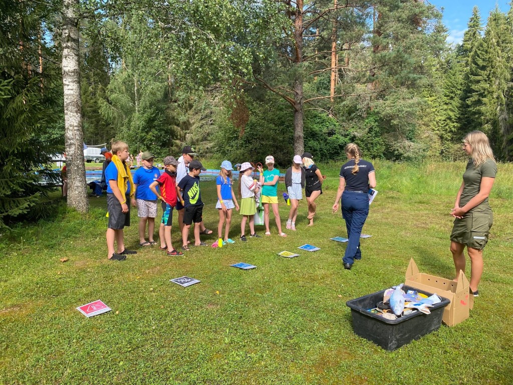 Praktikantid Päästeala noortelaagris